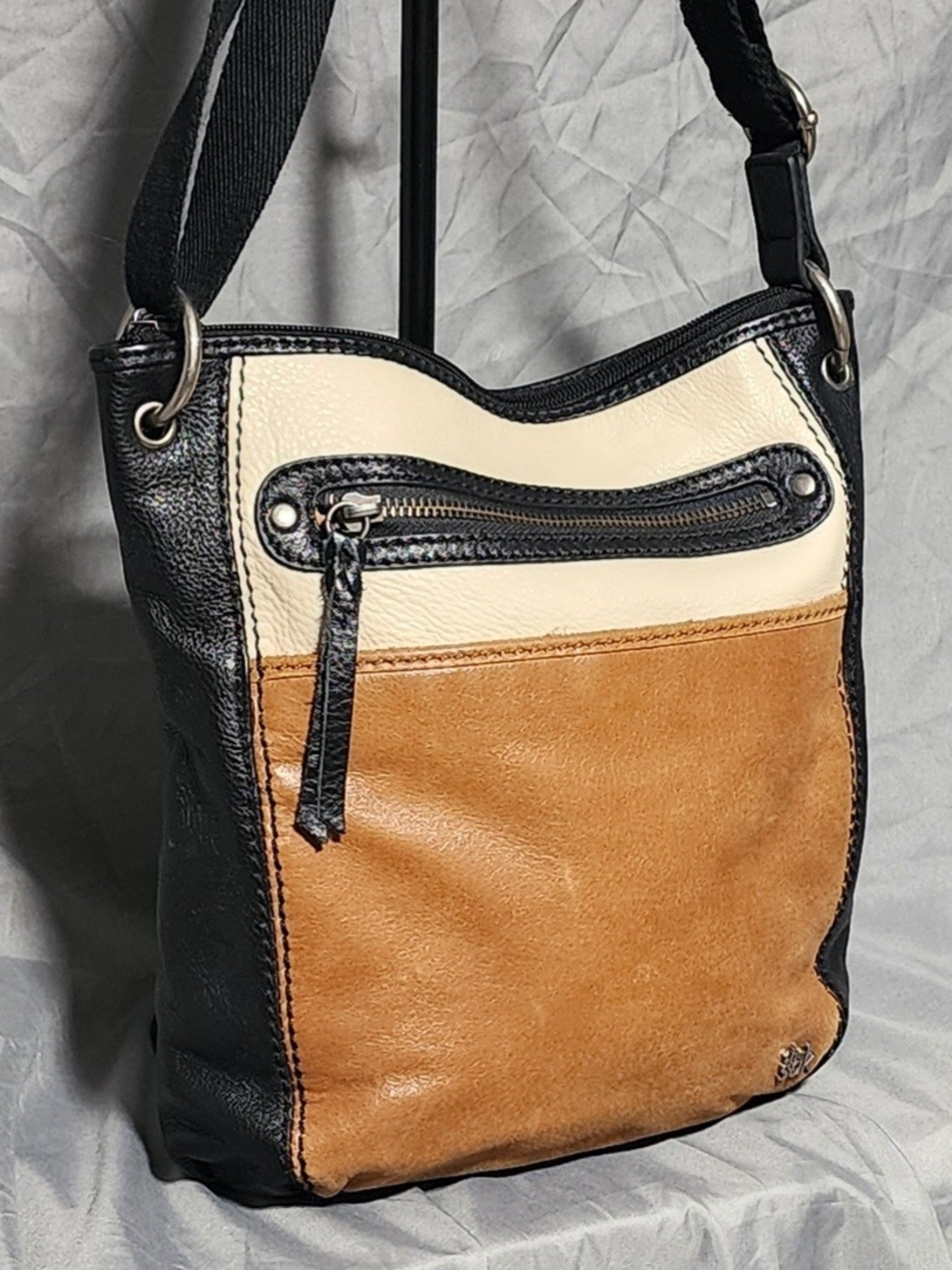The Sak Laurel Boho Soft Leather Colorblock Crossbody Bag Shoulderbag Purse